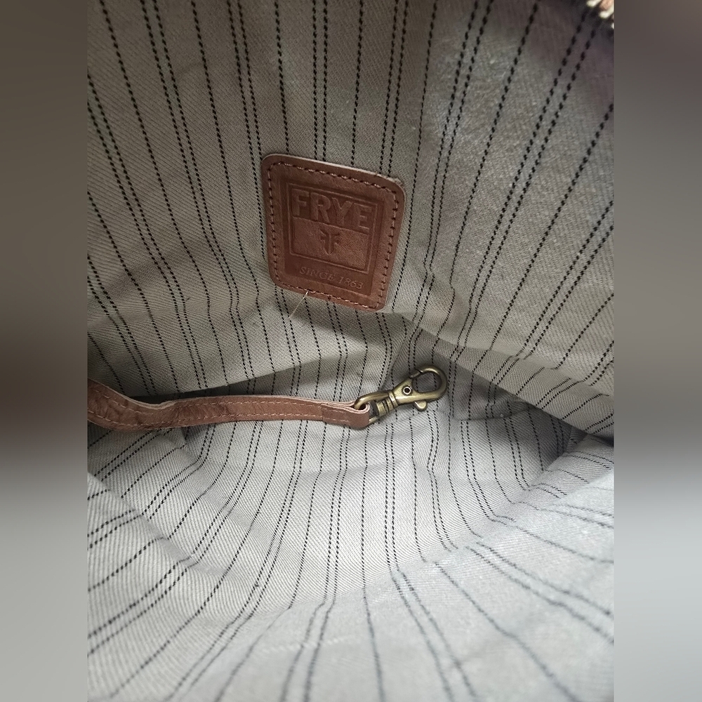 FRYE Leather Crossbody Distressed Brown Bag - Picture 8 of 12